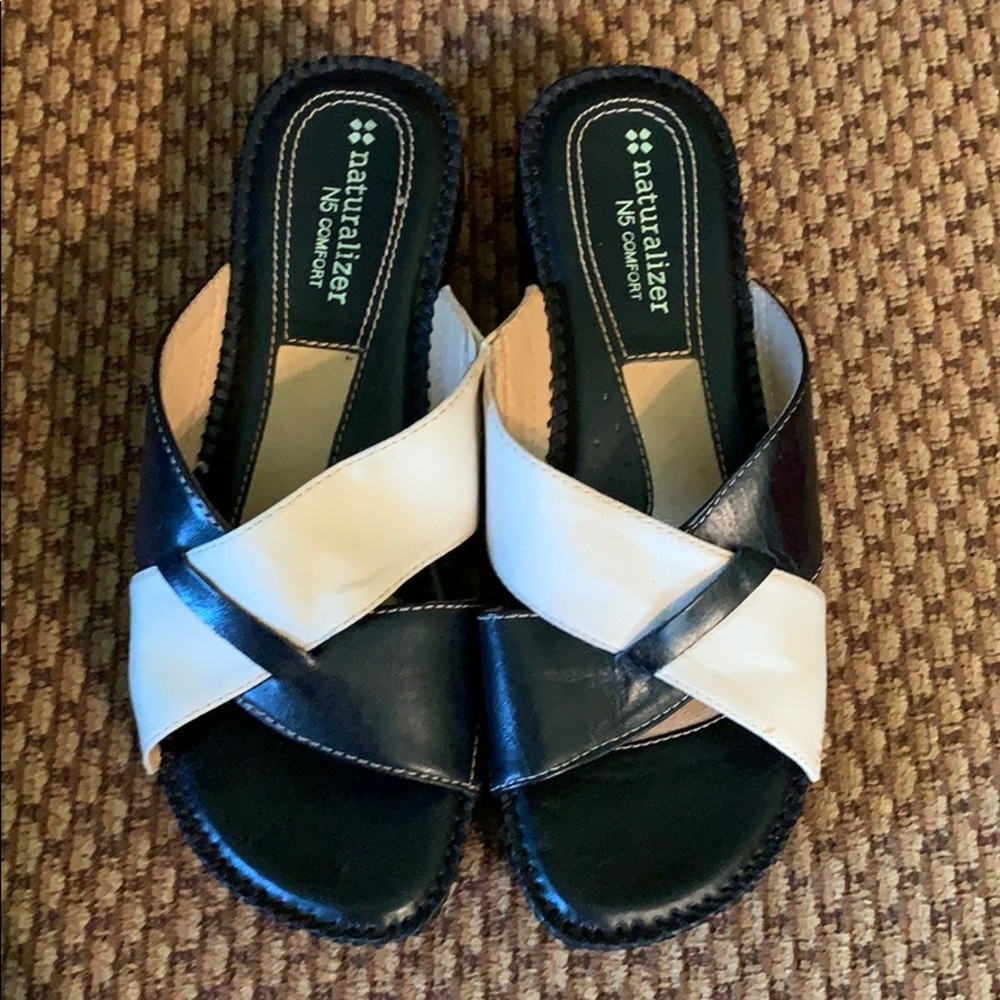 Naturalizer N5 Comfort Wedge Sandals